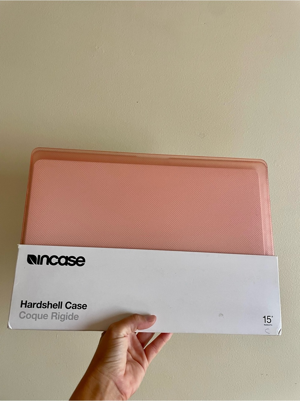 Incase Hardshell Laptop Case in Peach Pink (15")